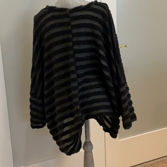 Dressed to Kill Striped Black Sweater.  One size fits most. - Picture 4 of 7